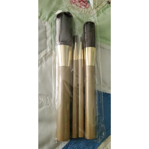 ESTEE LAUDER gold handle set of 4 makeup brushes NEW - Picture 1 of 6